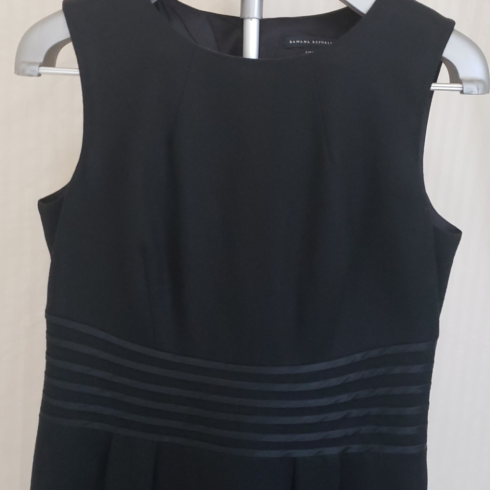 Banana Republic LBD, Size 12